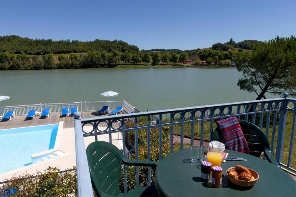 Residence Pierre & Vacances Le Hameau Du Lac Marciac Exteriör bild
